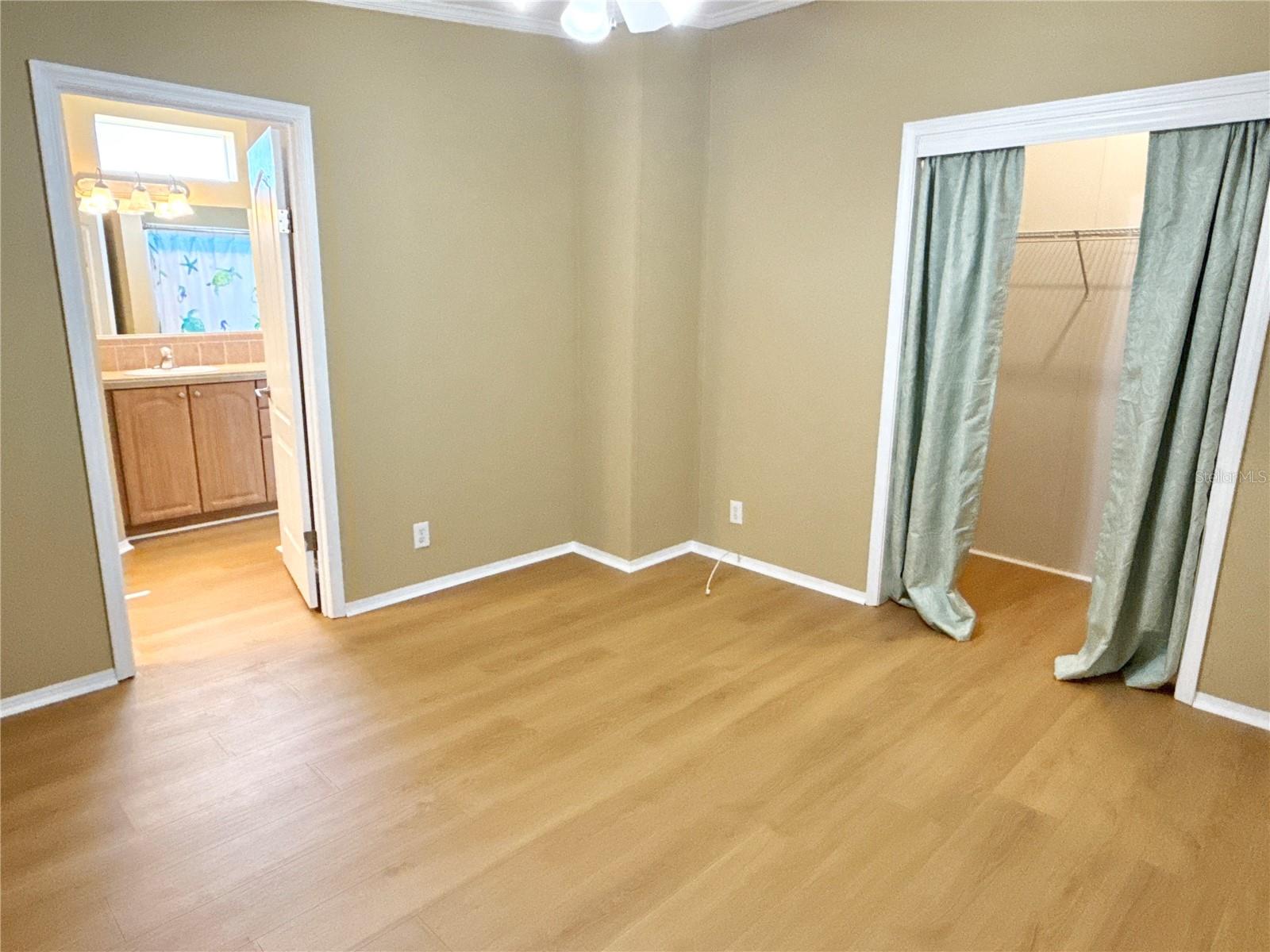 6817 MOUNT PLEASANT RD NE #49, ST PETERSBURG, FL, 33702