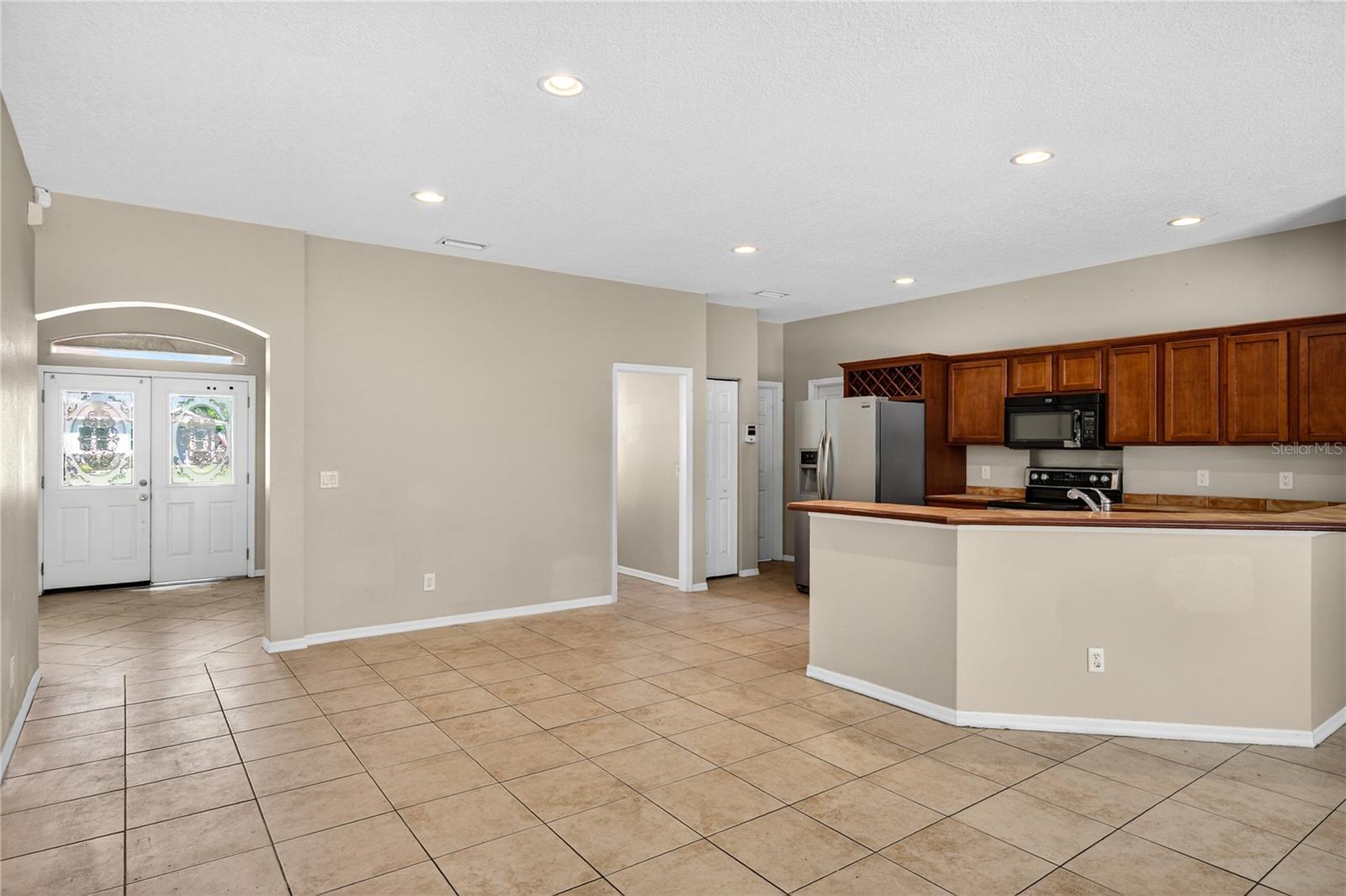 28931 BEAUCLAIRE DR, TAVARES, FL, 32778
