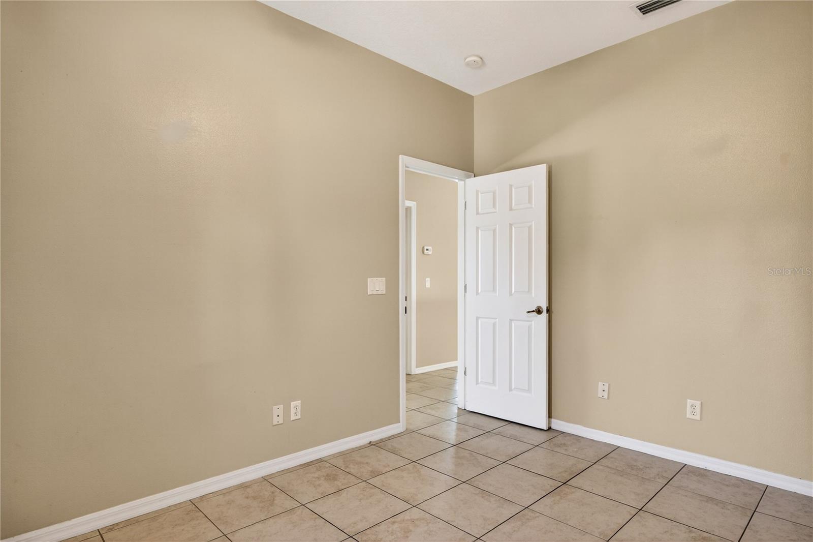 28931 BEAUCLAIRE DR, TAVARES, FL, 32778