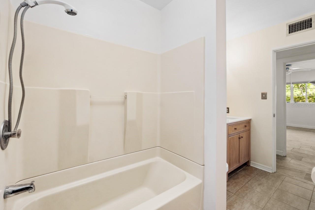 1923 LINDEN RD, WINTER PARK, FL, 32792