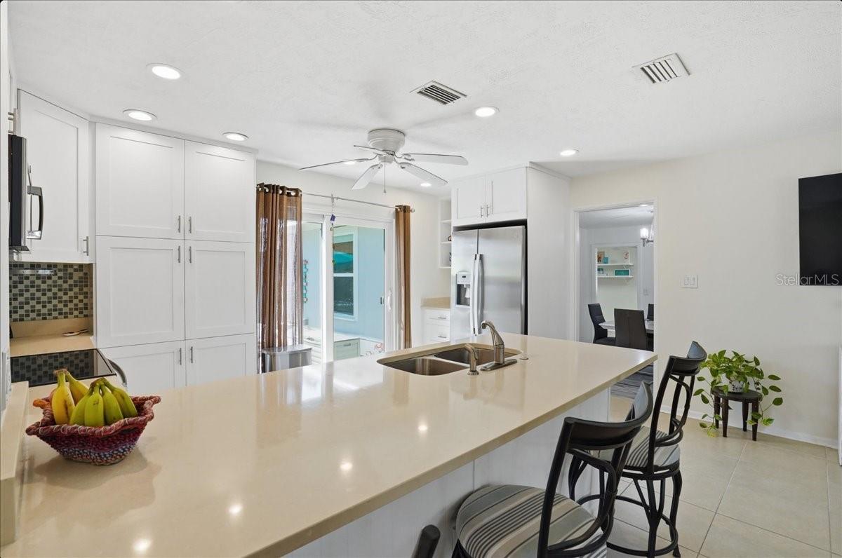 221 41ST AVE, ST PETE BEACH, FL, 33706