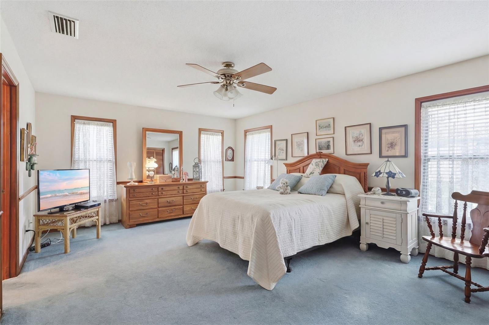 831 FREEMANS FARM RD, DELAND, FL, 32720