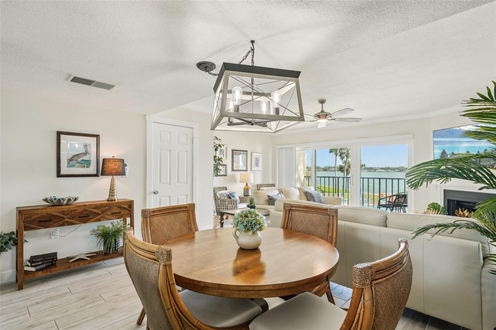 7520 SUNSHINE SKYWAY LN S #T18, ST PETERSBURG, FL, 33711