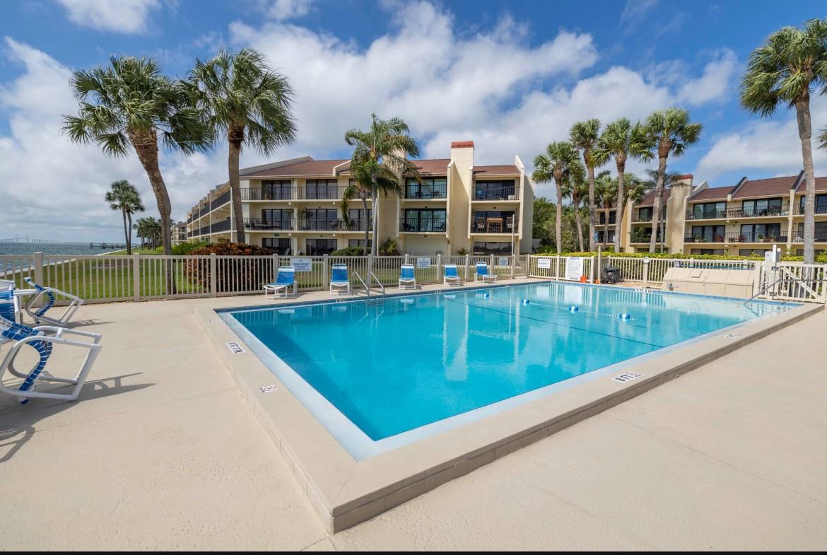 7520 SUNSHINE SKYWAY LN S #T18, ST PETERSBURG, FL, 33711