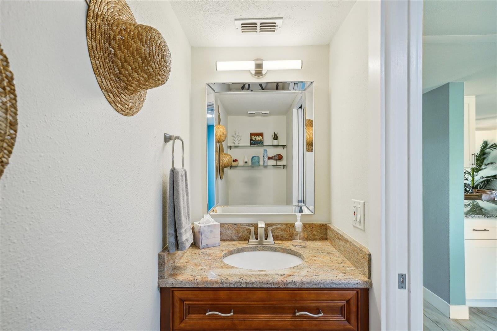 7520 SUNSHINE SKYWAY LN S #T18, ST PETERSBURG, FL, 33711