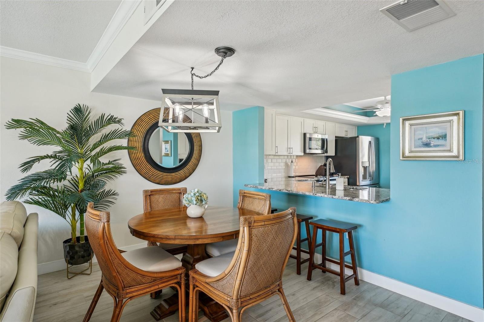 7520 SUNSHINE SKYWAY LN S #T18, ST PETERSBURG, FL, 33711