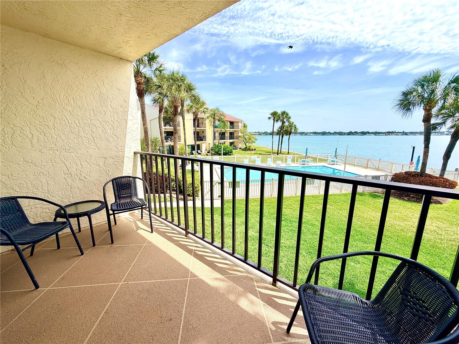 7520 SUNSHINE SKYWAY LN S #T18, ST PETERSBURG, FL, 33711