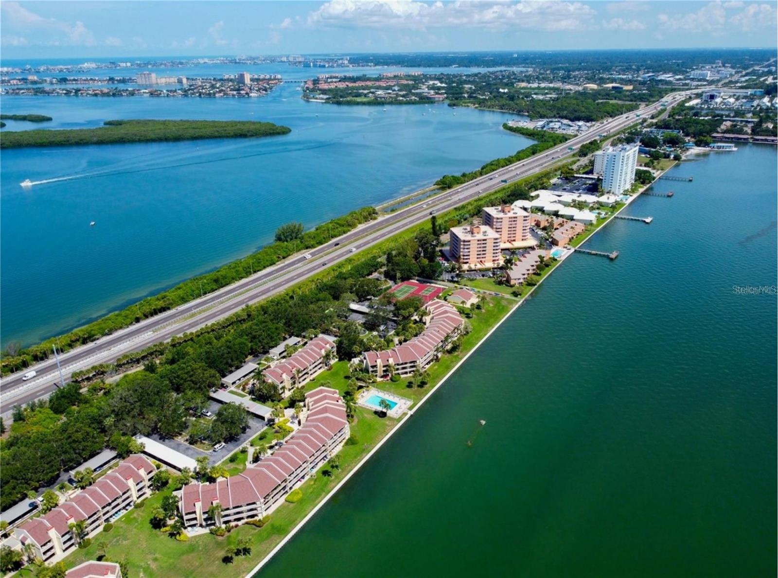 7520 SUNSHINE SKYWAY LN S #T18, ST PETERSBURG, FL, 33711