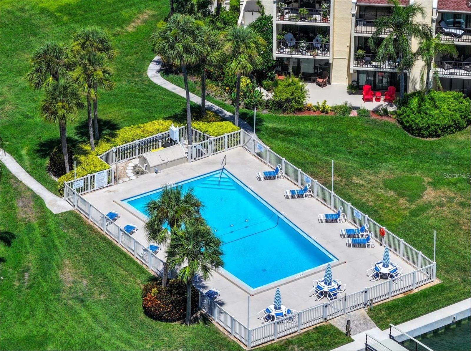 7520 SUNSHINE SKYWAY LN S #T18, ST PETERSBURG, FL, 33711