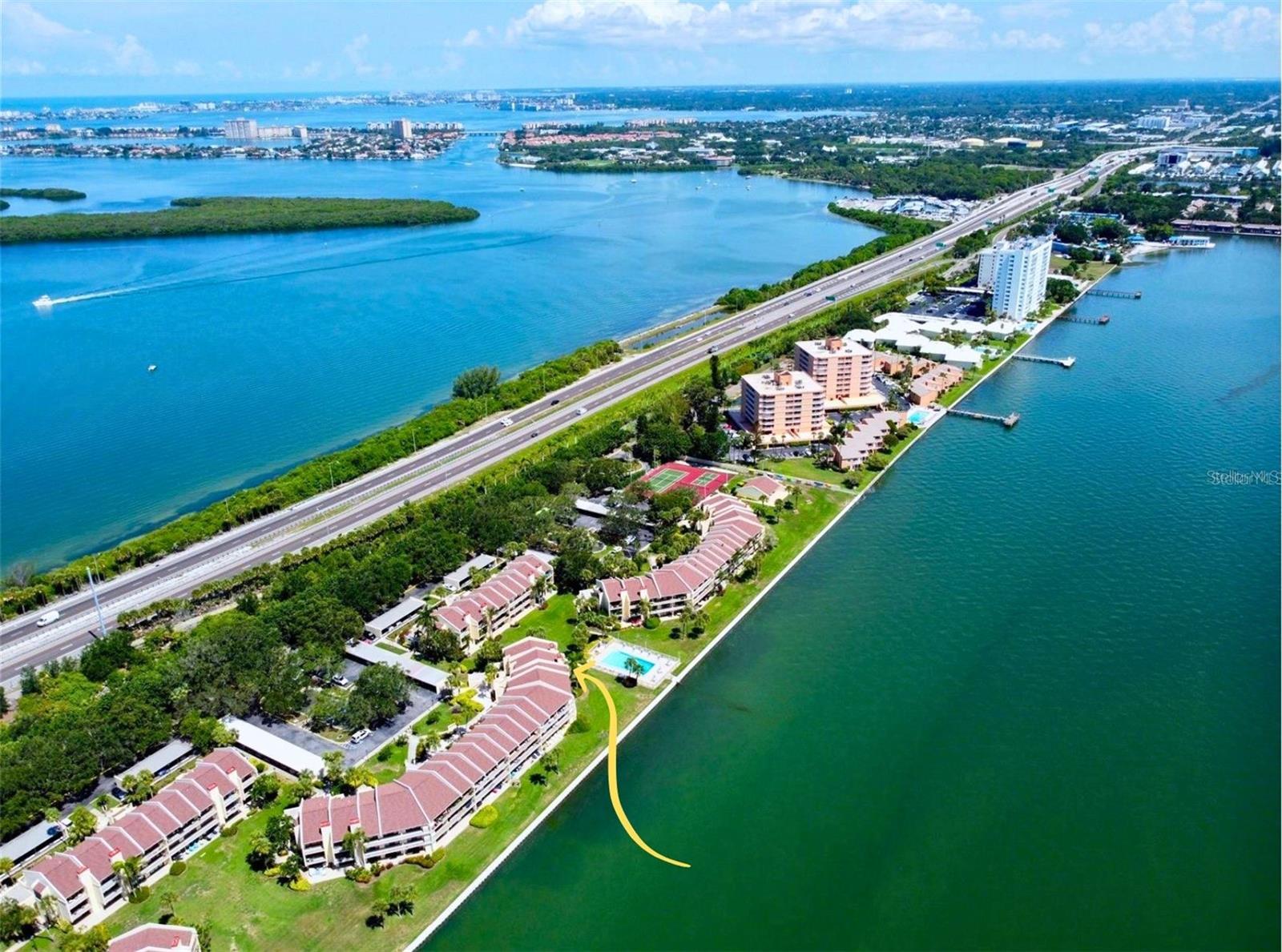 7520 SUNSHINE SKYWAY LN S #T18, ST PETERSBURG, FL, 33711