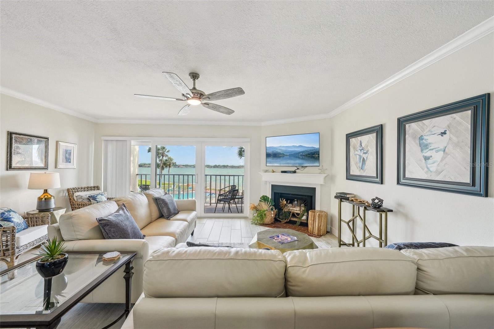 7520 SUNSHINE SKYWAY LN S #T18, ST PETERSBURG, FL, 33711
