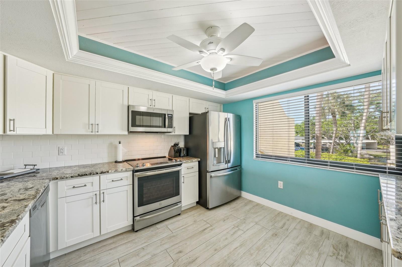 7520 SUNSHINE SKYWAY LN S #T18, ST PETERSBURG, FL, 33711