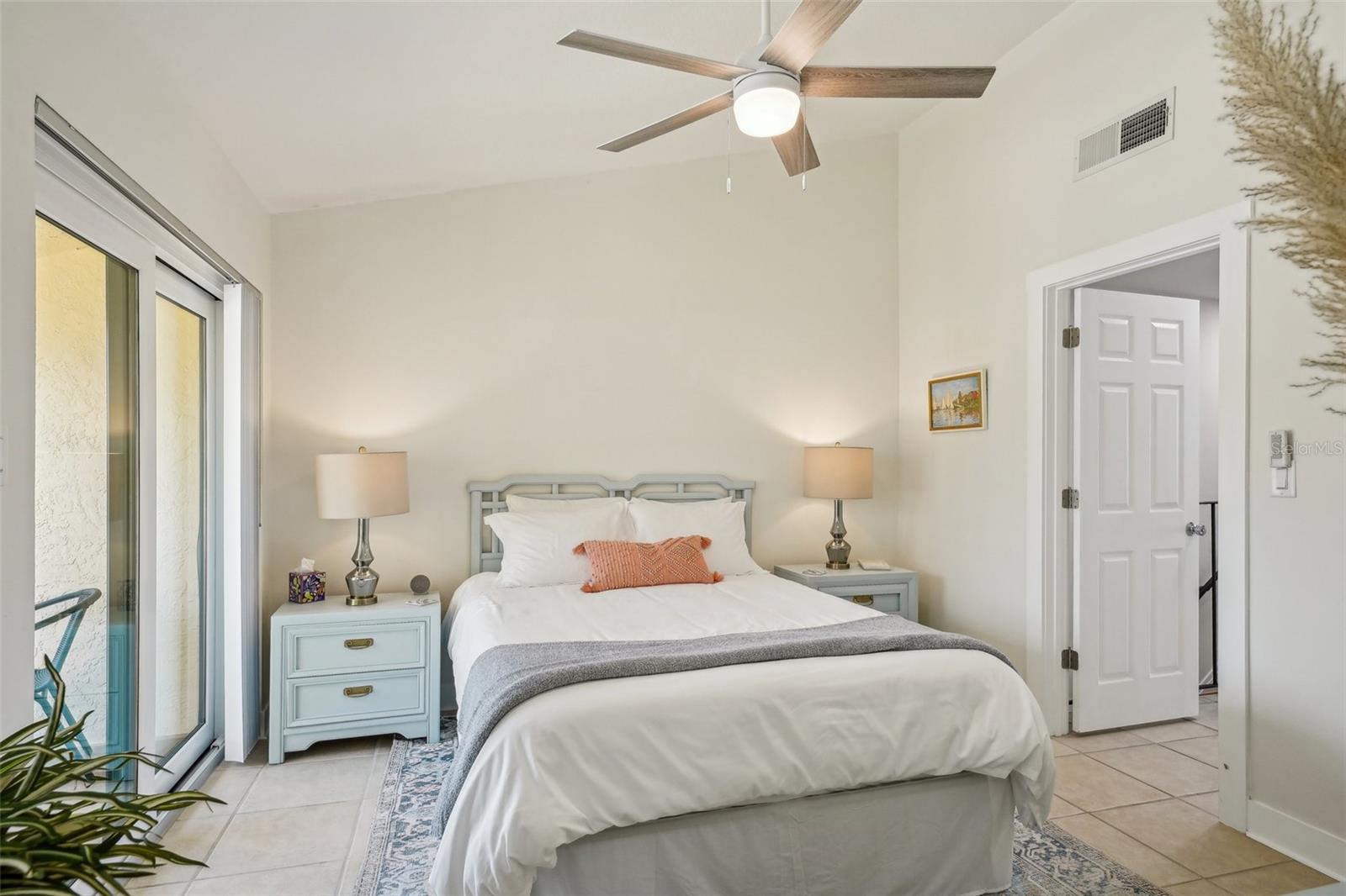 7520 SUNSHINE SKYWAY LN S #T18, ST PETERSBURG, FL, 33711