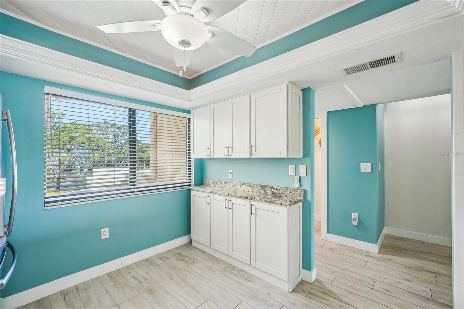 7520 SUNSHINE SKYWAY LN S #T18, ST PETERSBURG, FL, 33711