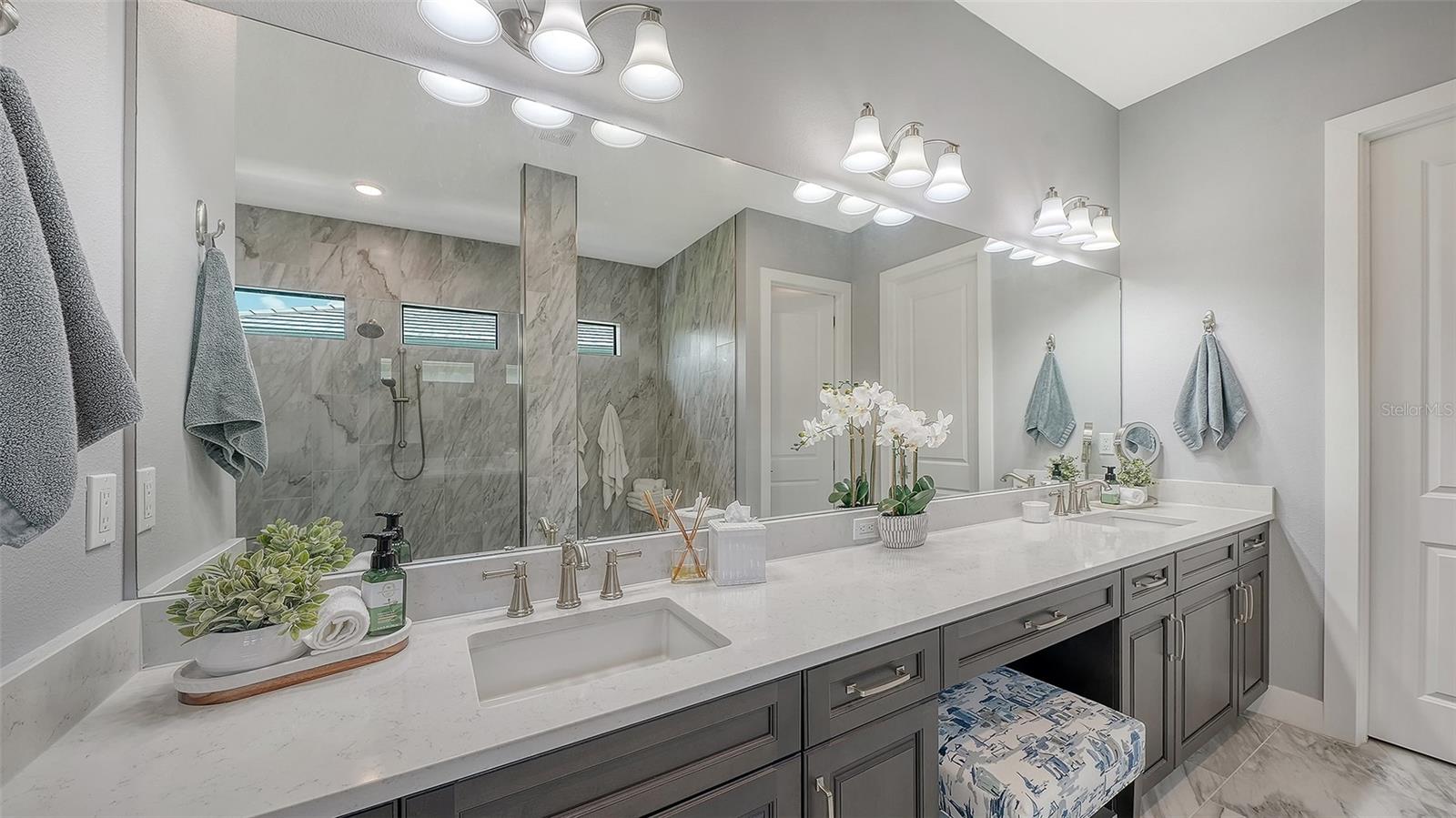 5018 SURFSIDE CIR, LAKEWOOD RANCH, FL, 34211