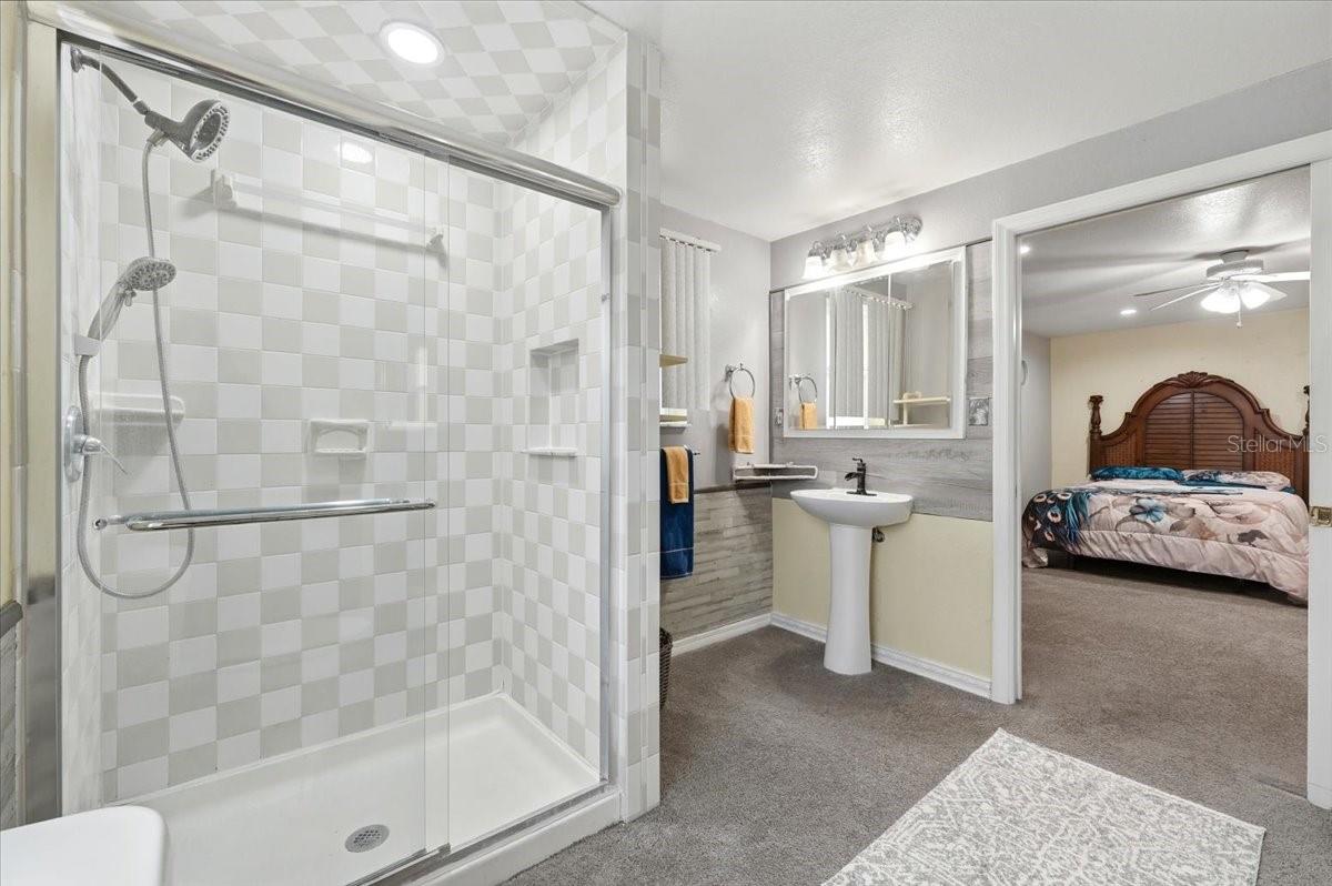 1240 ALLIGATOR ALY, HAINES CITY, FL, 33844