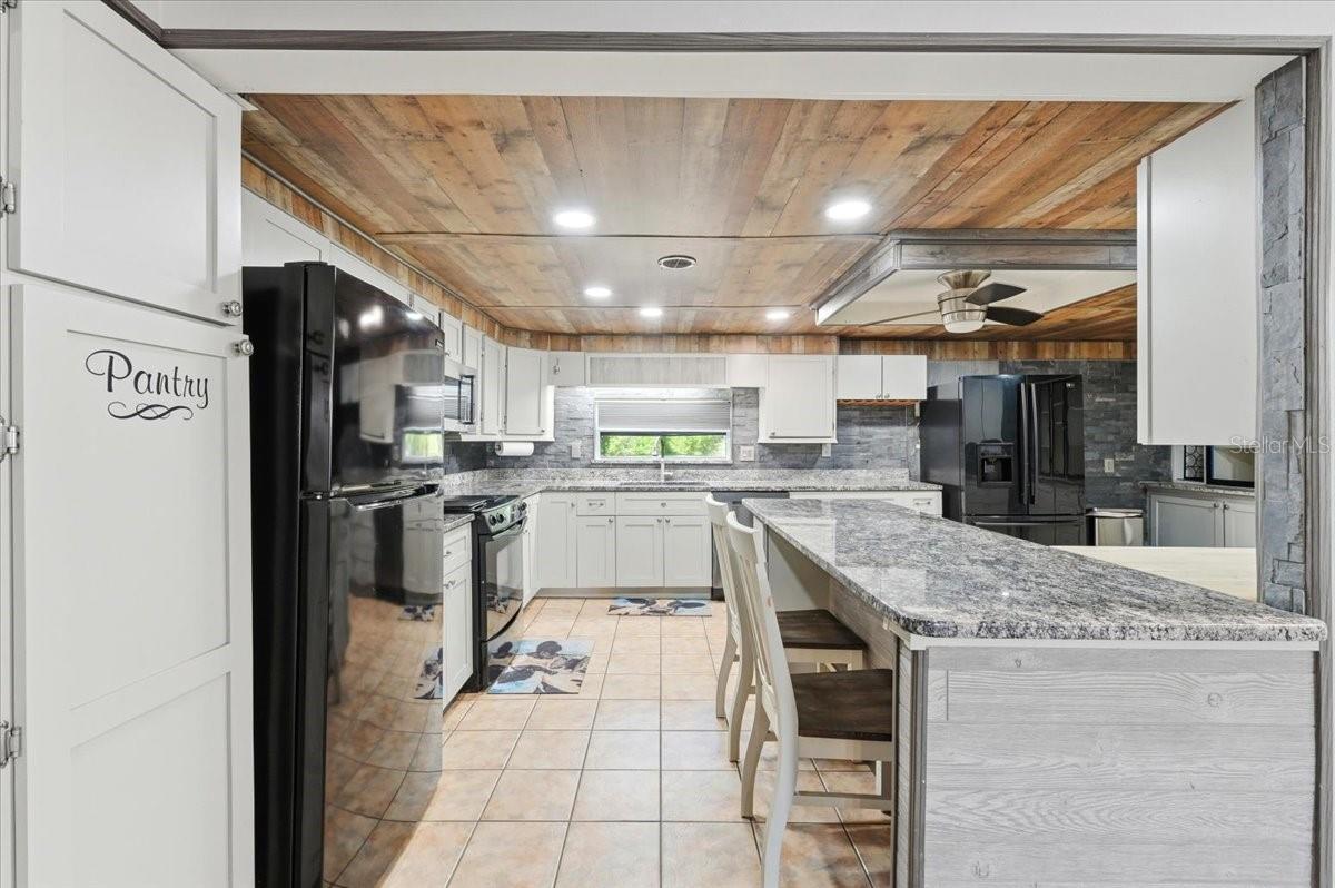 1240 ALLIGATOR ALY, HAINES CITY, FL, 33844