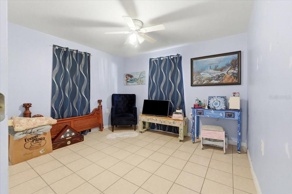 1240 ALLIGATOR ALY, HAINES CITY, FL, 33844