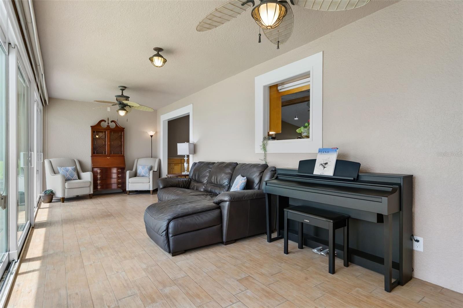 2921 LAKE TOHOPEKALIGA BLVD, KISSIMMEE, FL, 34746