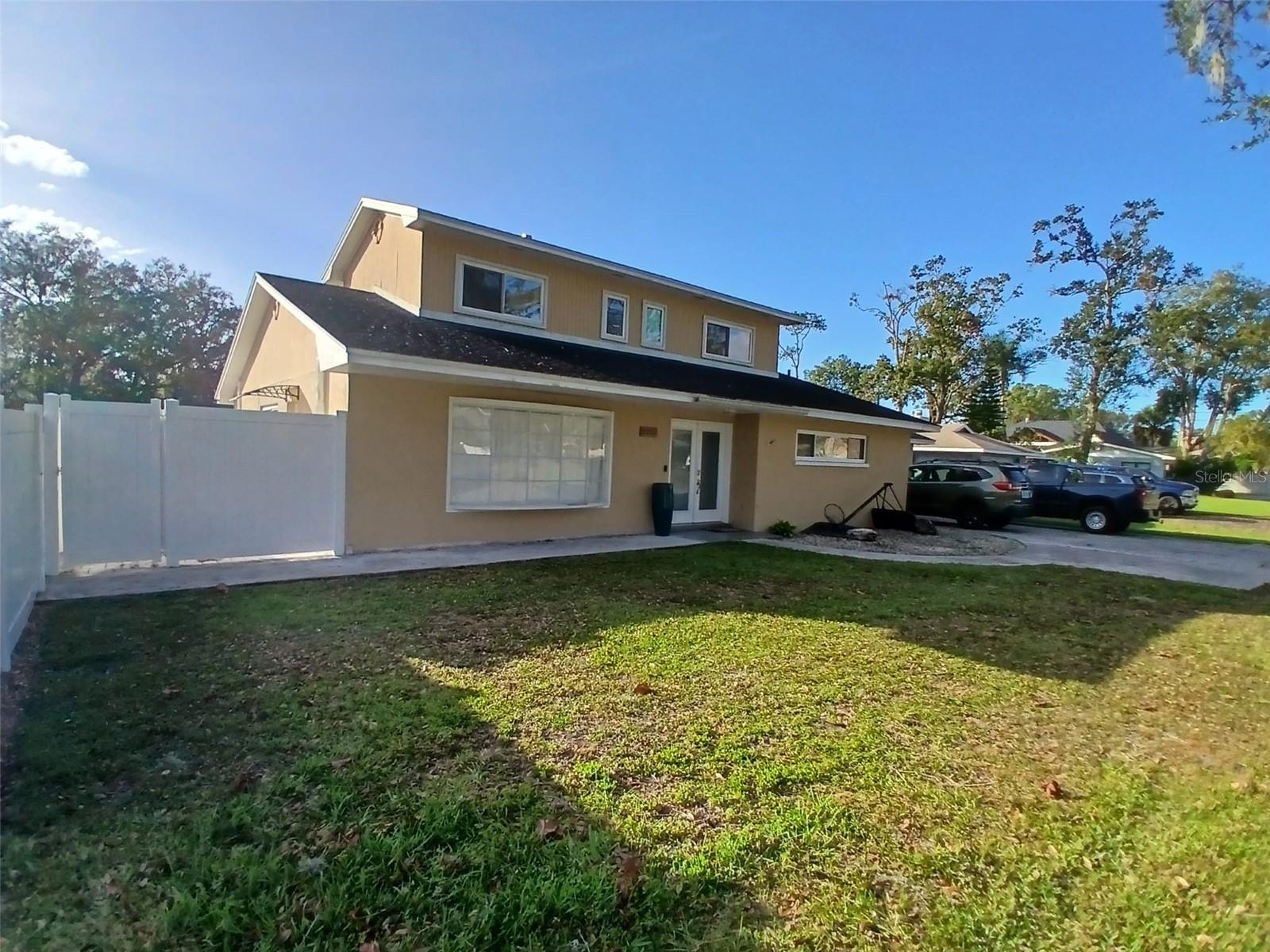 2211 NEW JERSEY RD, LAKELAND, FL, 33803