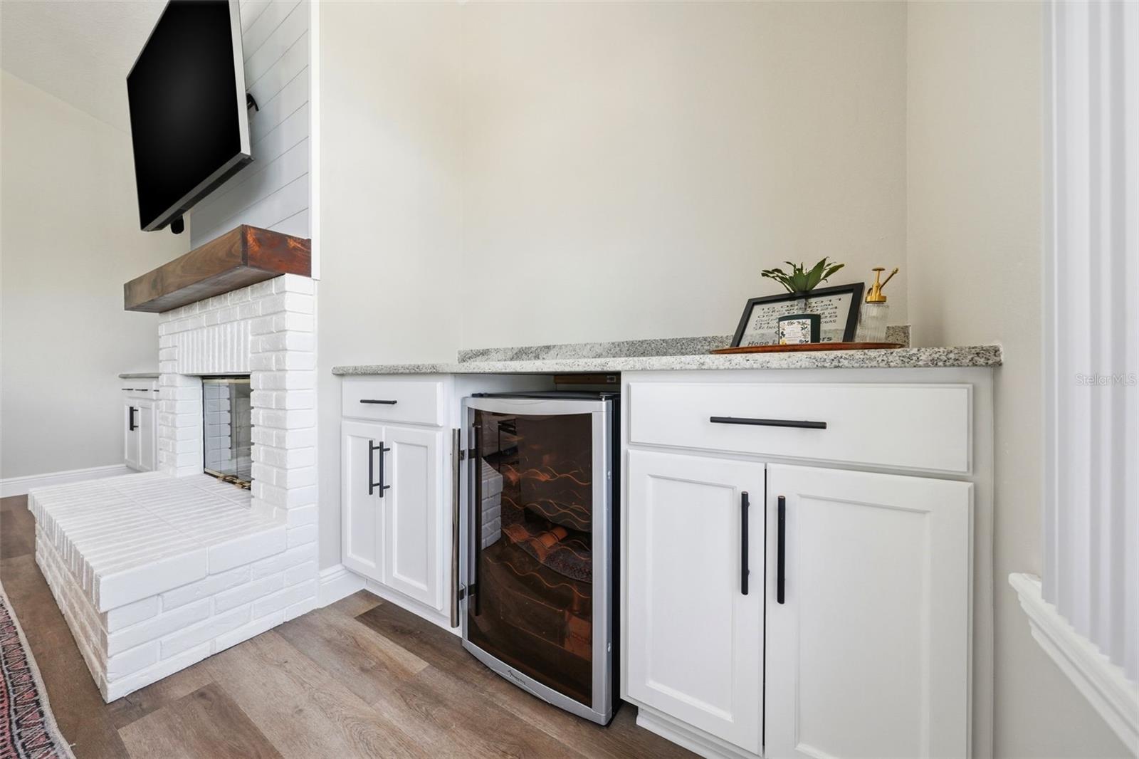 1941 CITRUS CT, MOUNT DORA, FL, 32757