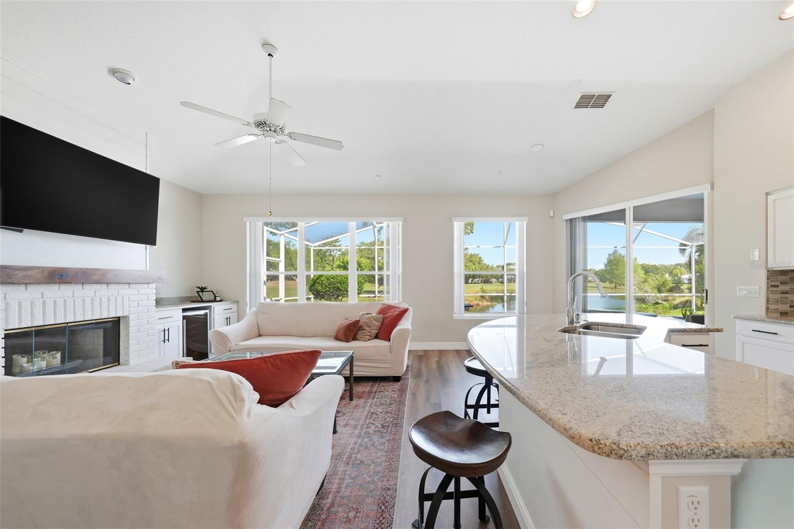 1941 CITRUS CT, MOUNT DORA, FL, 32757