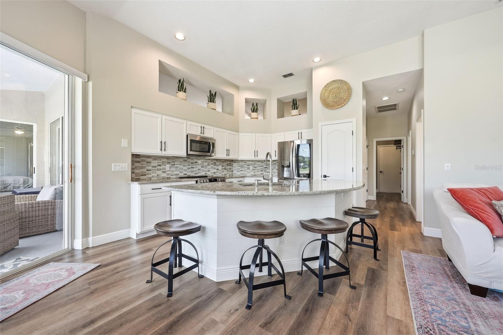 1941 CITRUS CT, MOUNT DORA, FL, 32757