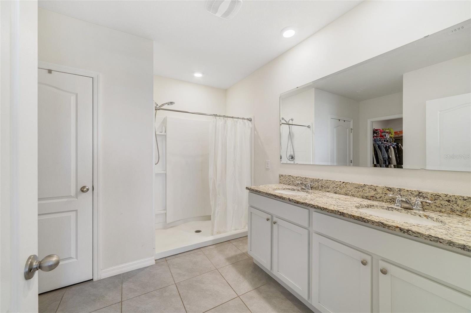 2135 E OLD MILL DR, DELTONA, FL, 32725