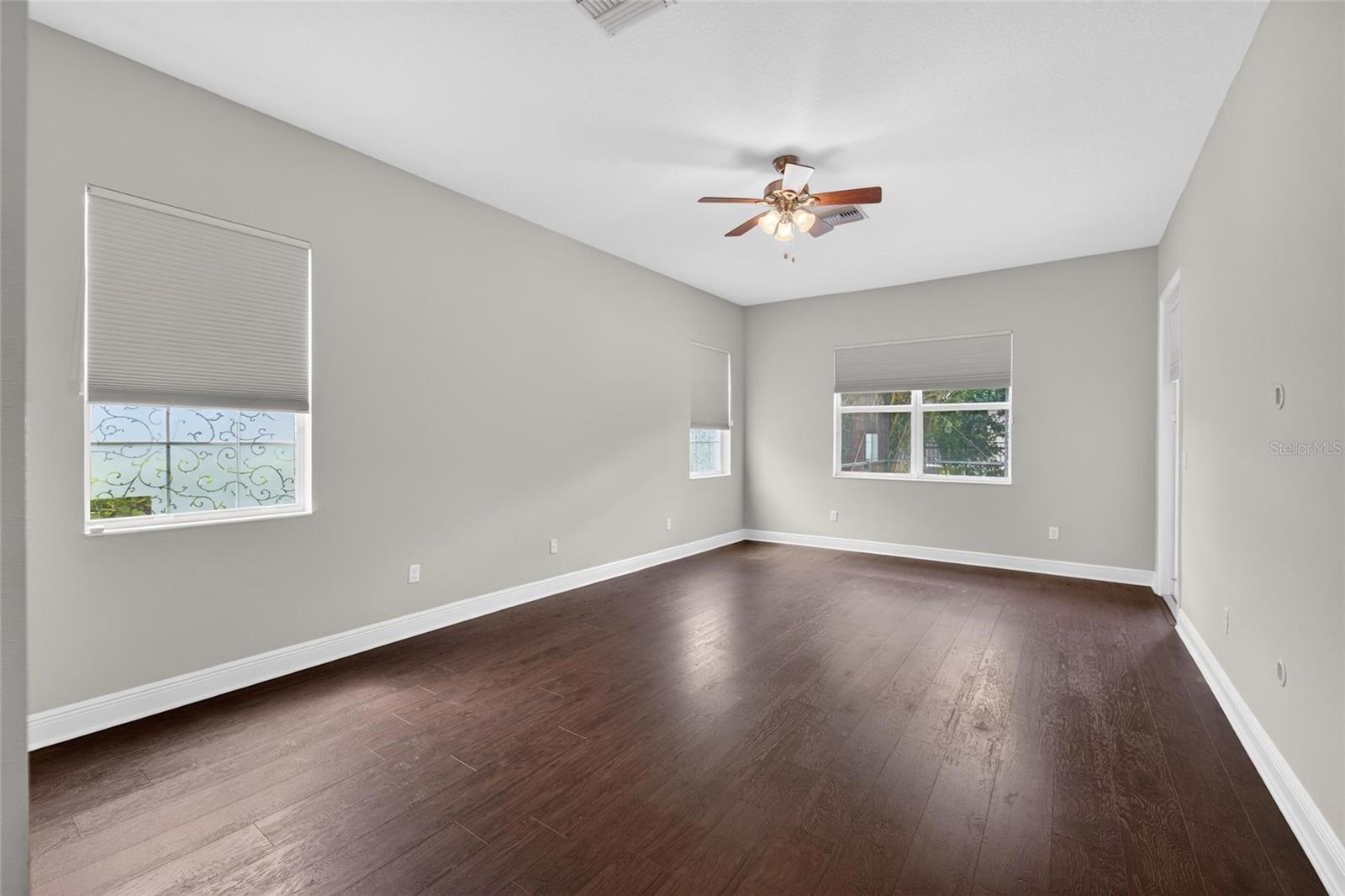 15921 PERSIMMON GROVE DR, LITHIA, FL, 33547