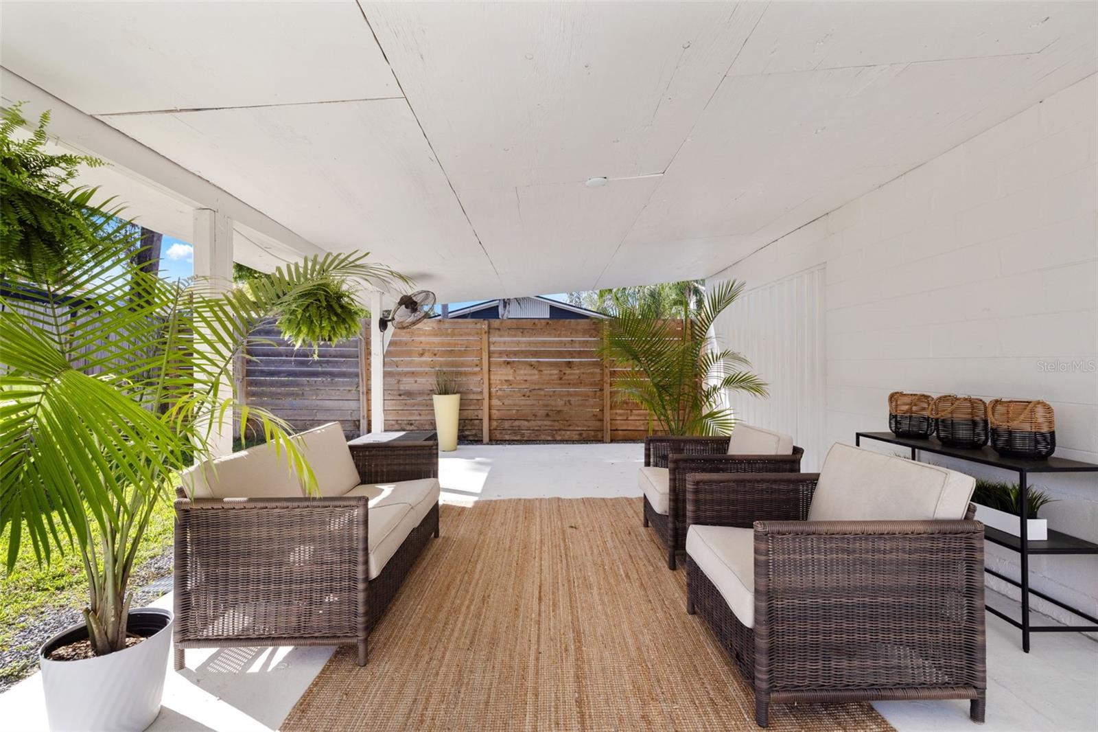 103 E LAMBRIGHT ST, TAMPA, FL, 33604