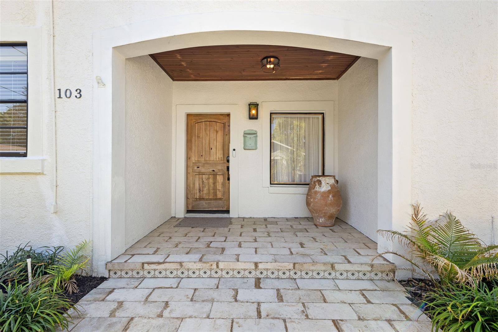 103 E LAMBRIGHT ST, TAMPA, FL, 33604