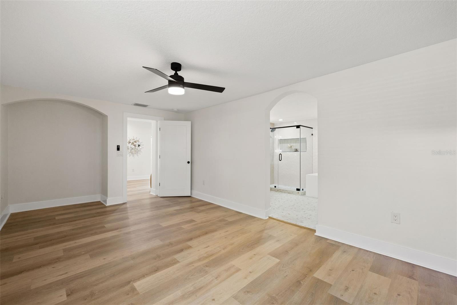 103 E LAMBRIGHT ST, TAMPA, FL, 33604