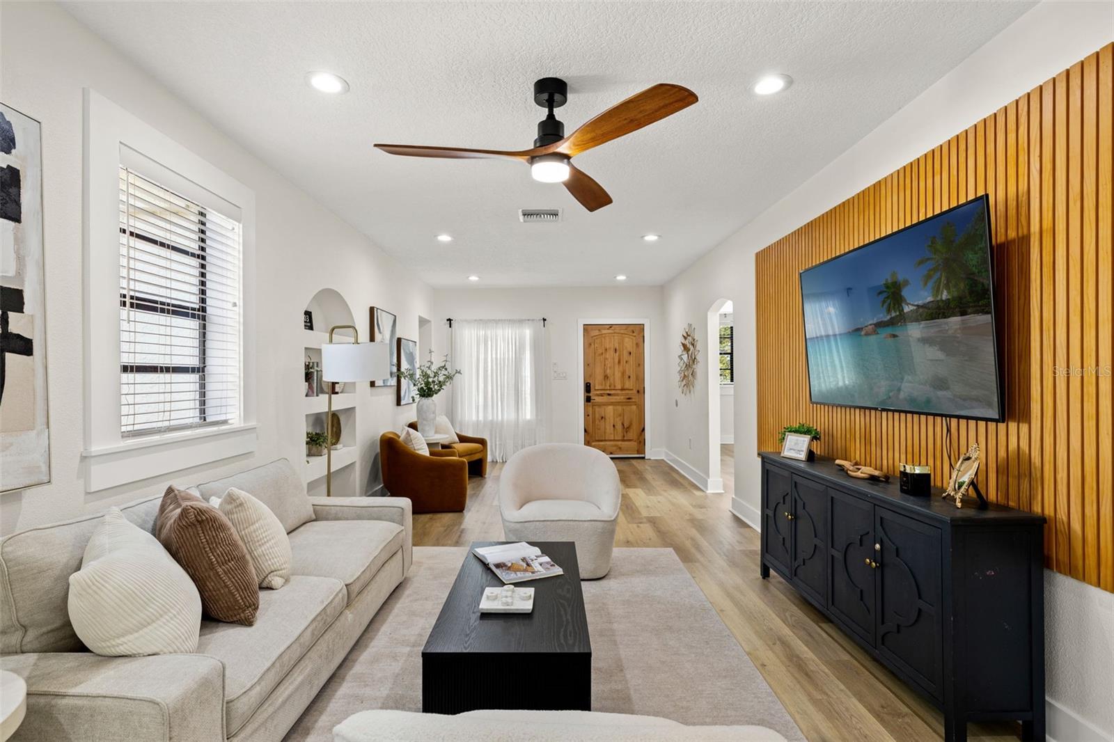 103 E LAMBRIGHT ST, TAMPA, FL, 33604