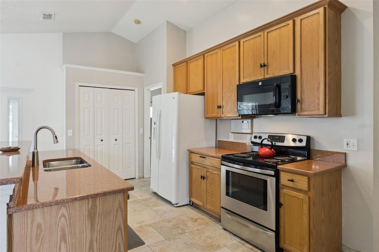 2133 HUNTERS GREENE DR, LAKELAND, FL, 33810
