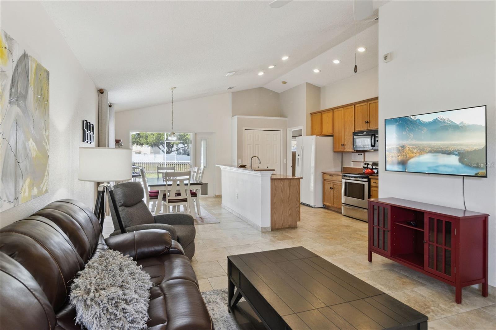2133 HUNTERS GREENE DR, LAKELAND, FL, 33810