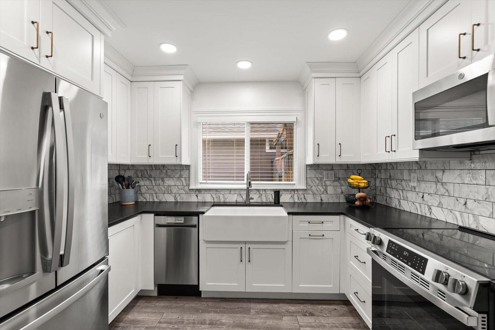 2211 OREGON ST, ORLANDO, FL, 32803