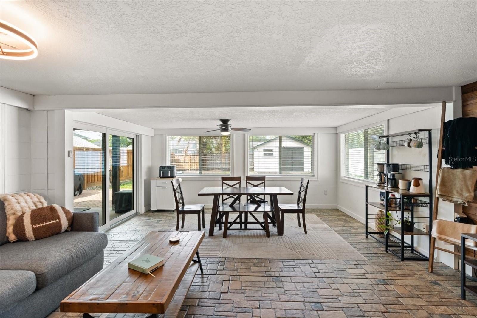 2211 OREGON ST, ORLANDO, FL, 32803