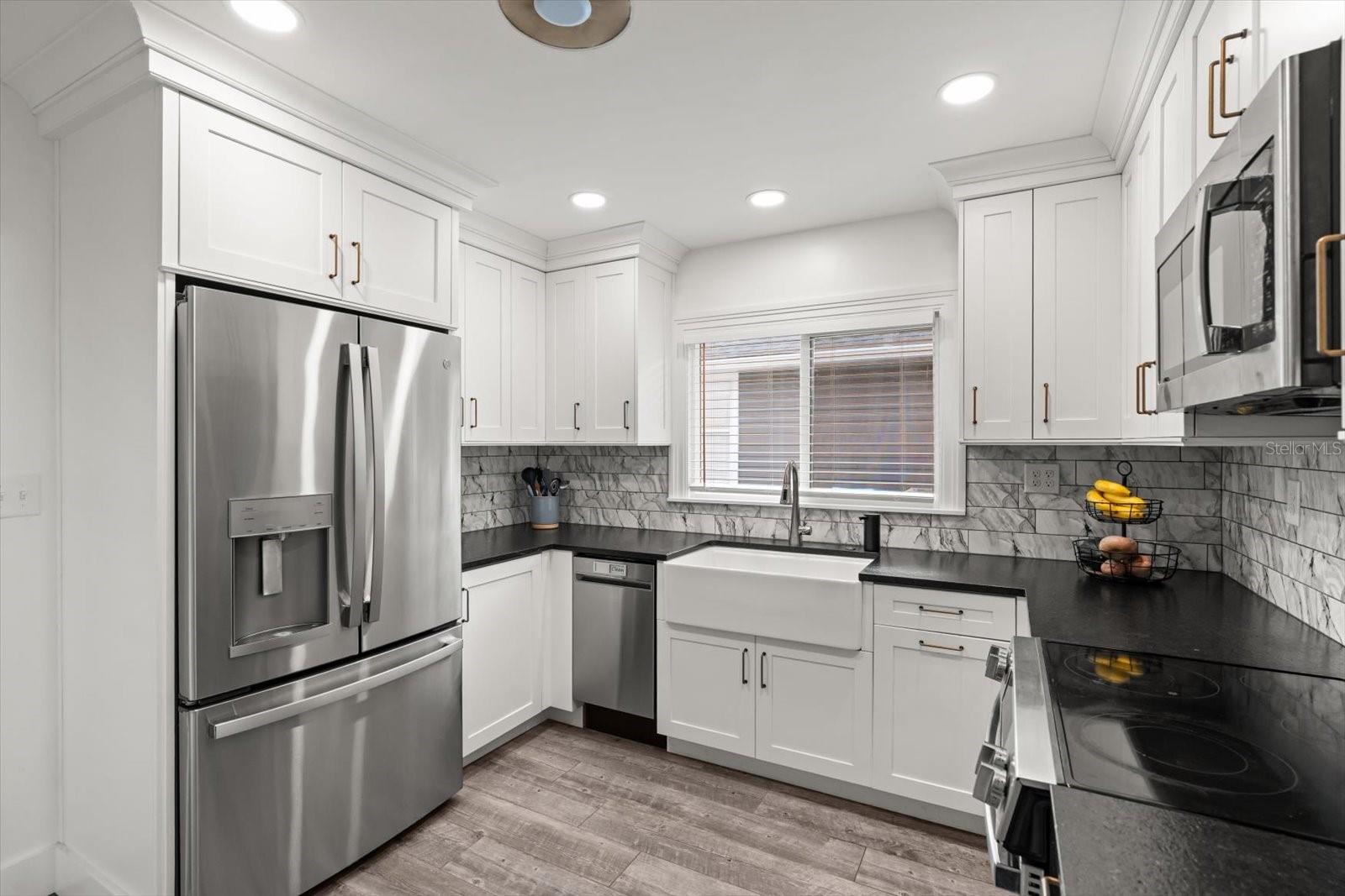 2211 OREGON ST, ORLANDO, FL, 32803