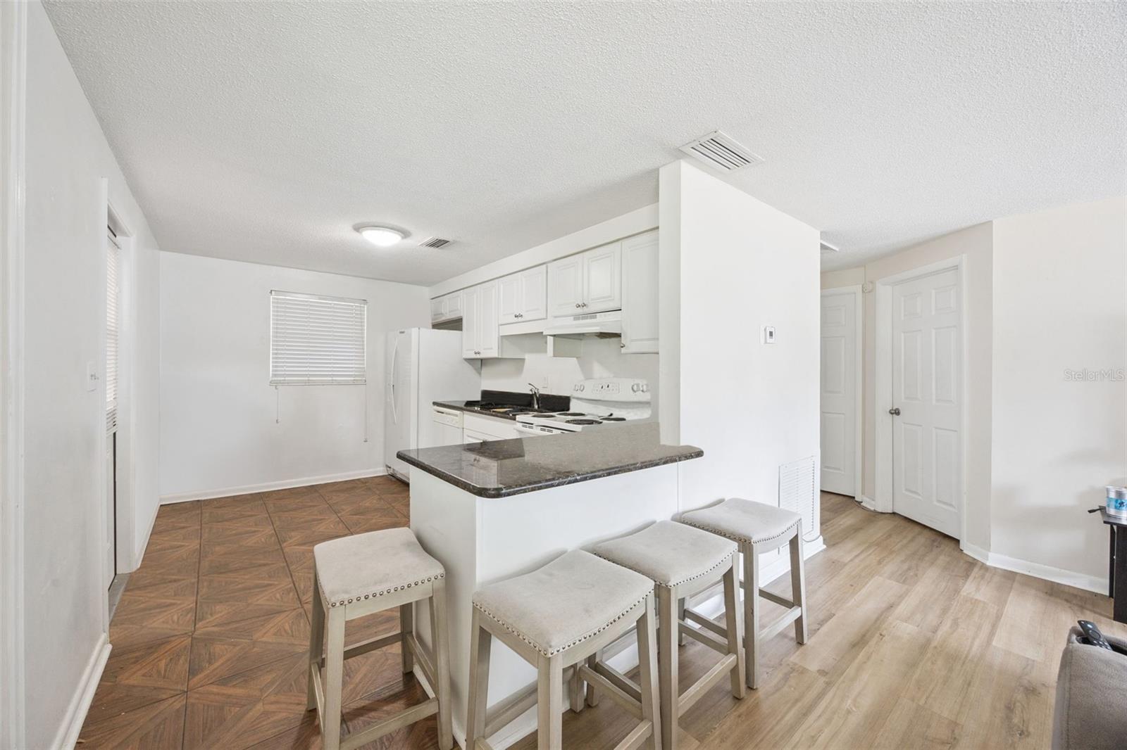 800 N WESTMORELAND DR, ORLANDO, FL, 32804