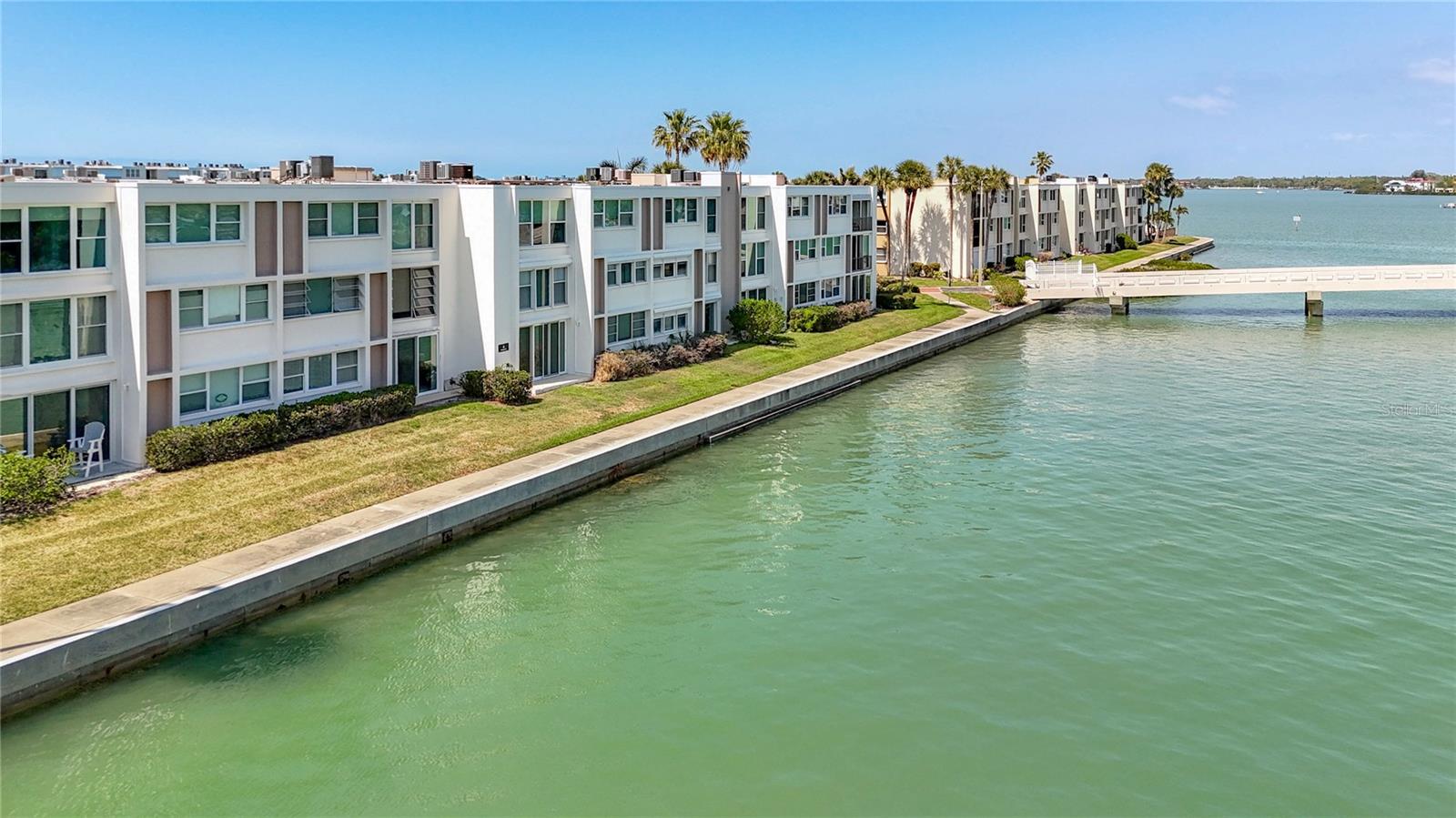 7425 BAY ISLAND DR S #105, SOUTH PASADENA, FL, 33707