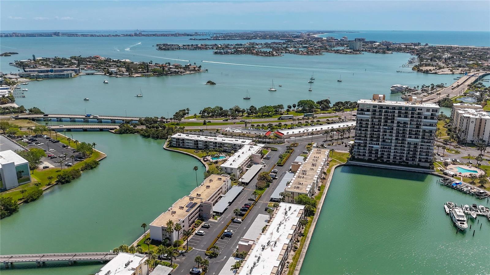 7425 BAY ISLAND DR S #105, SOUTH PASADENA, FL, 33707