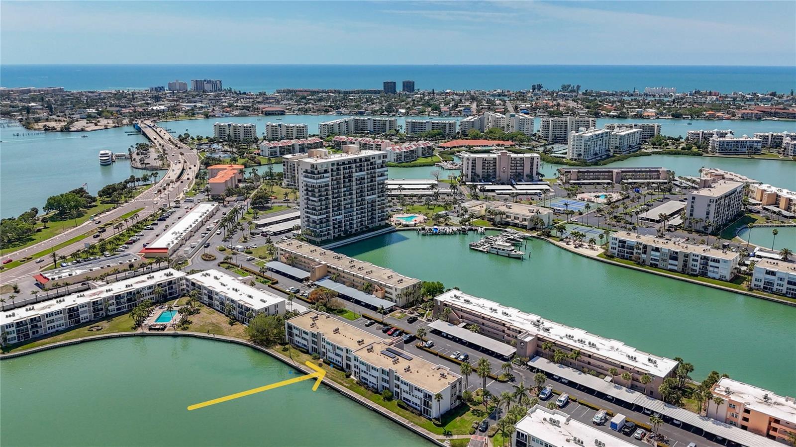 7425 BAY ISLAND DR S #105, SOUTH PASADENA, FL, 33707