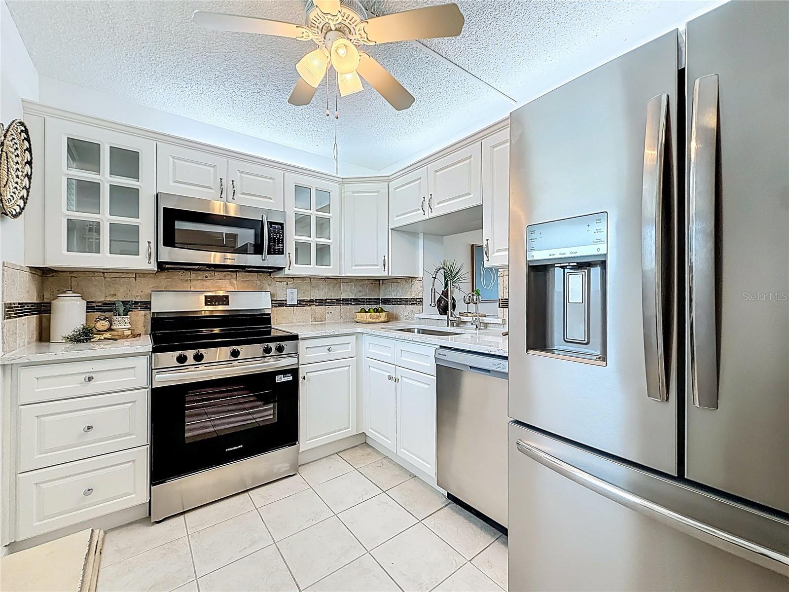7425 BAY ISLAND DR S #105, SOUTH PASADENA, FL, 33707
