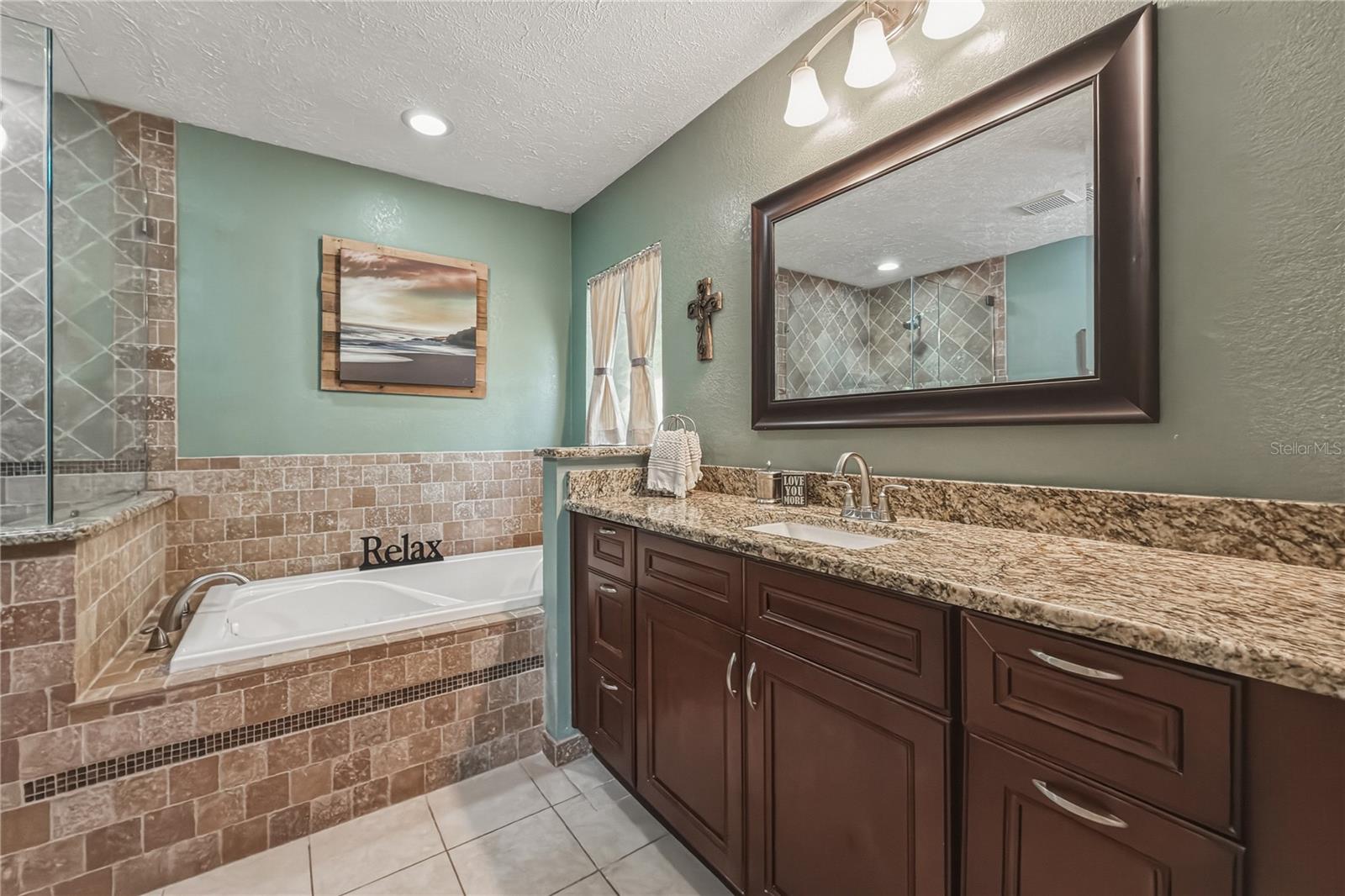 25317 TRADEWINDS DR, LAND O LAKES, FL, 34639