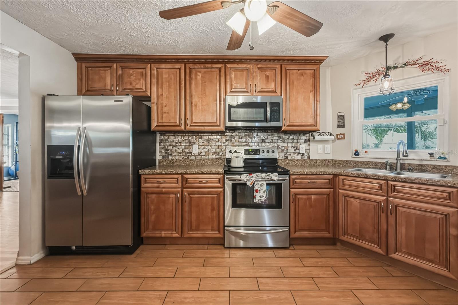 25317 TRADEWINDS DR, LAND O LAKES, FL, 34639