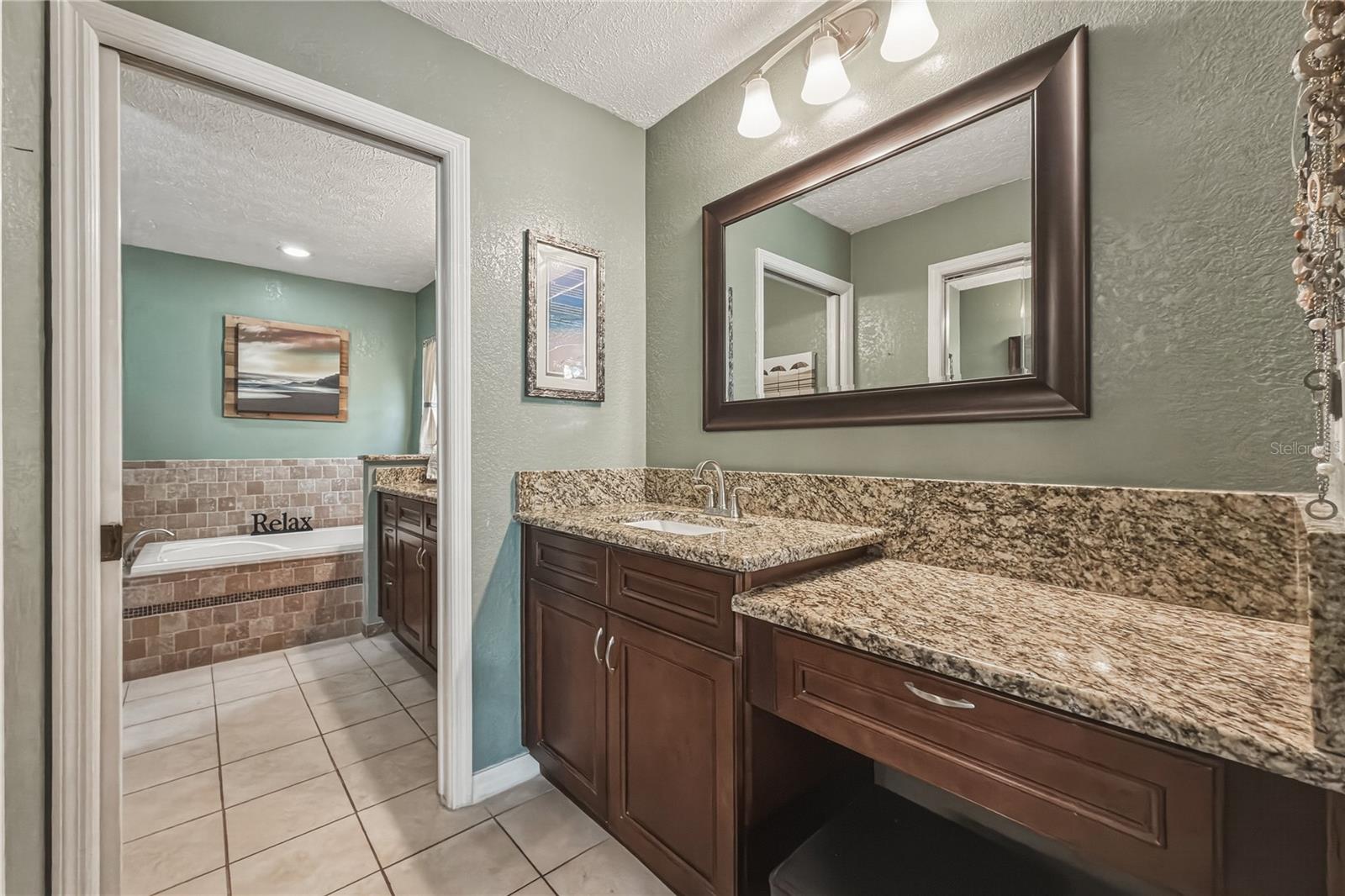 25317 TRADEWINDS DR, LAND O LAKES, FL, 34639