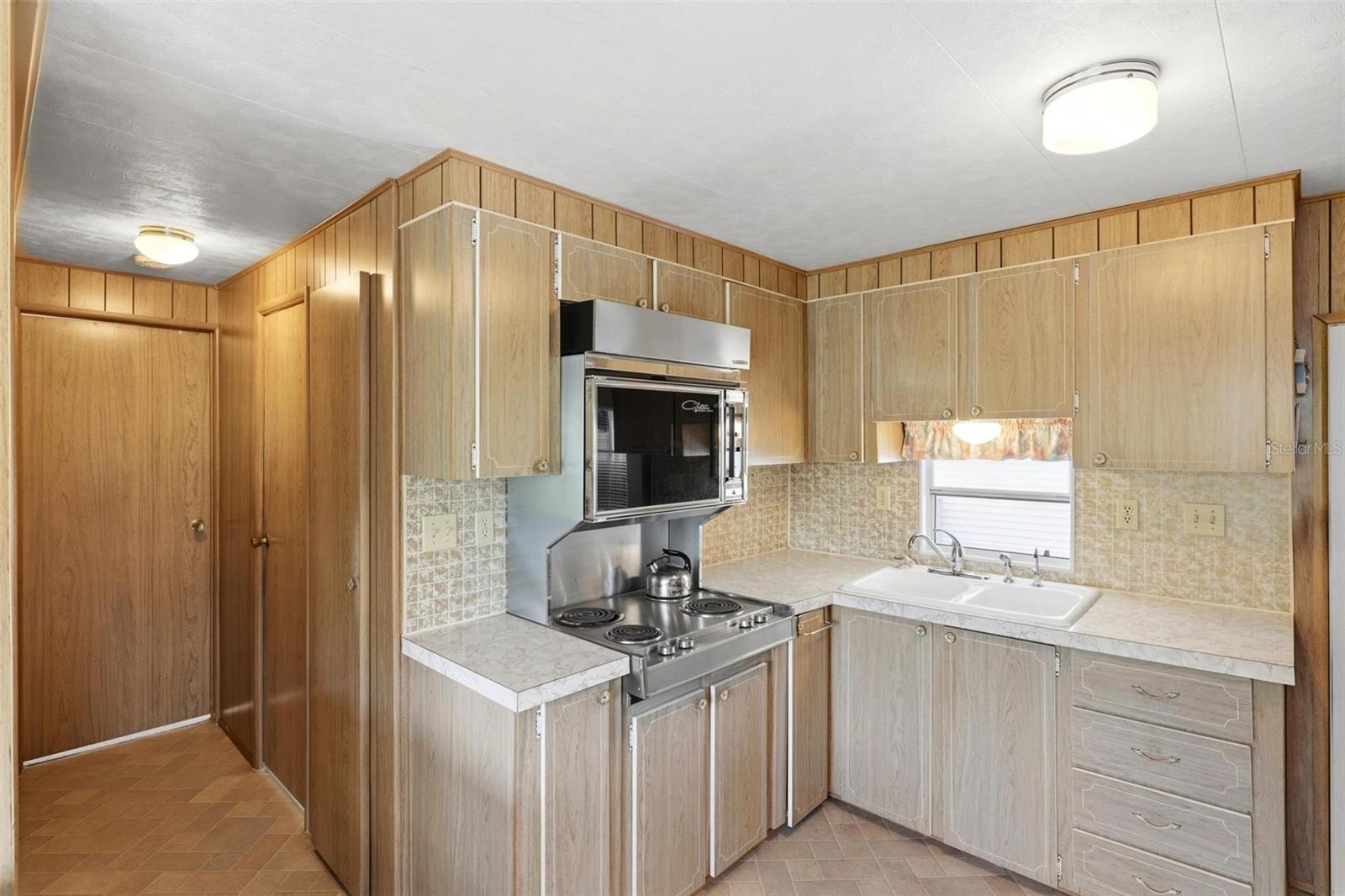 10101 BURNT STORE RD #17, PUNTA GORDA, FL, 33950