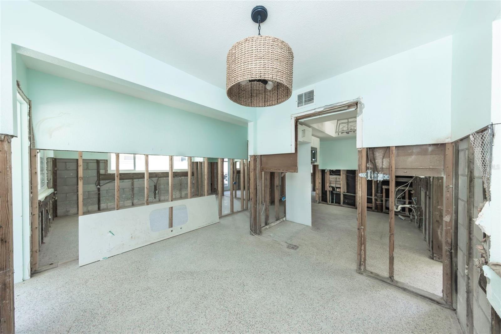 875 BRUCE AVE, CLEARWATER, FL, 33767