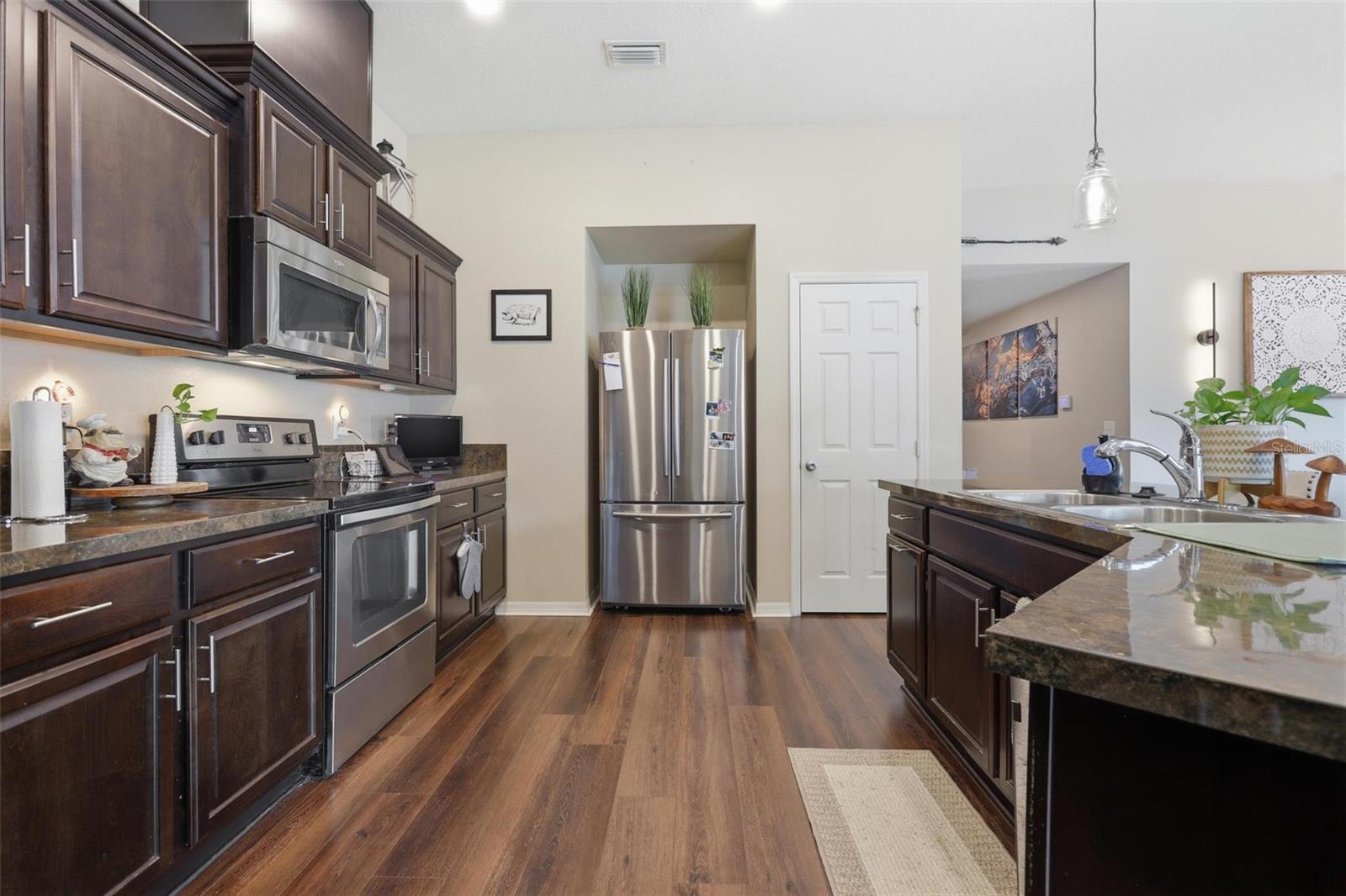 656 CARYA CT, DELAND, FL, 32724
