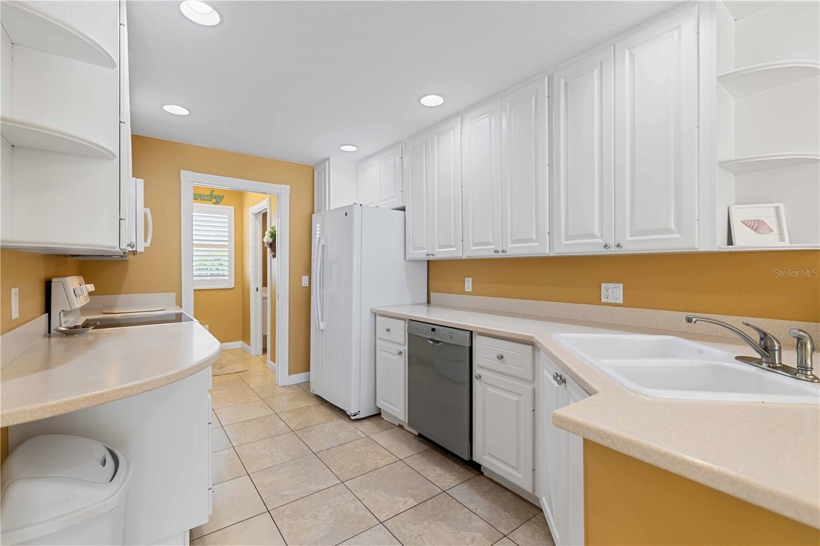 1430 BURGOS DR, SARASOTA, FL, 34238